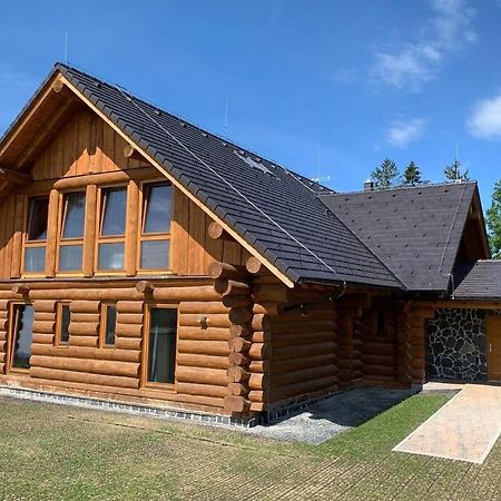 Luxusni Srub Az 24 Luzek - Sruby-Lipno Villa ฟริมบูร์ก ภายนอก รูปภาพ