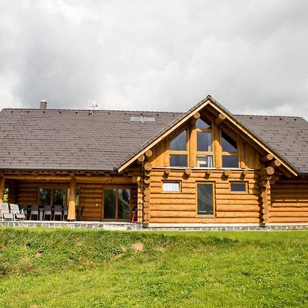 Luxusni Srub Az 24 Luzek - Sruby-Lipno Villa ฟริมบูร์ก ภายนอก รูปภาพ