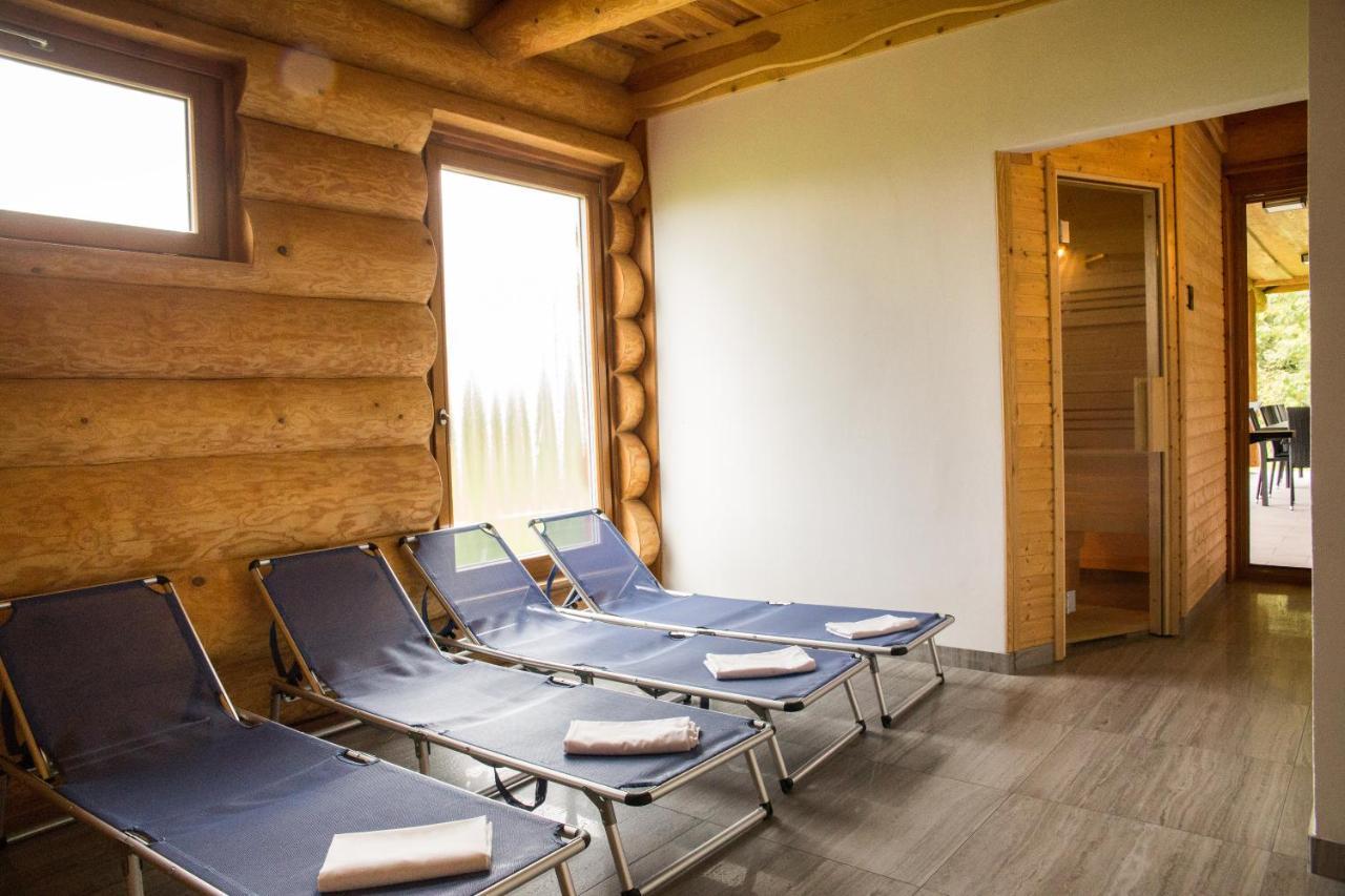 Luxusni Srub Az 24 Luzek - Sruby-Lipno Villa ฟริมบูร์ก ภายนอก รูปภาพ